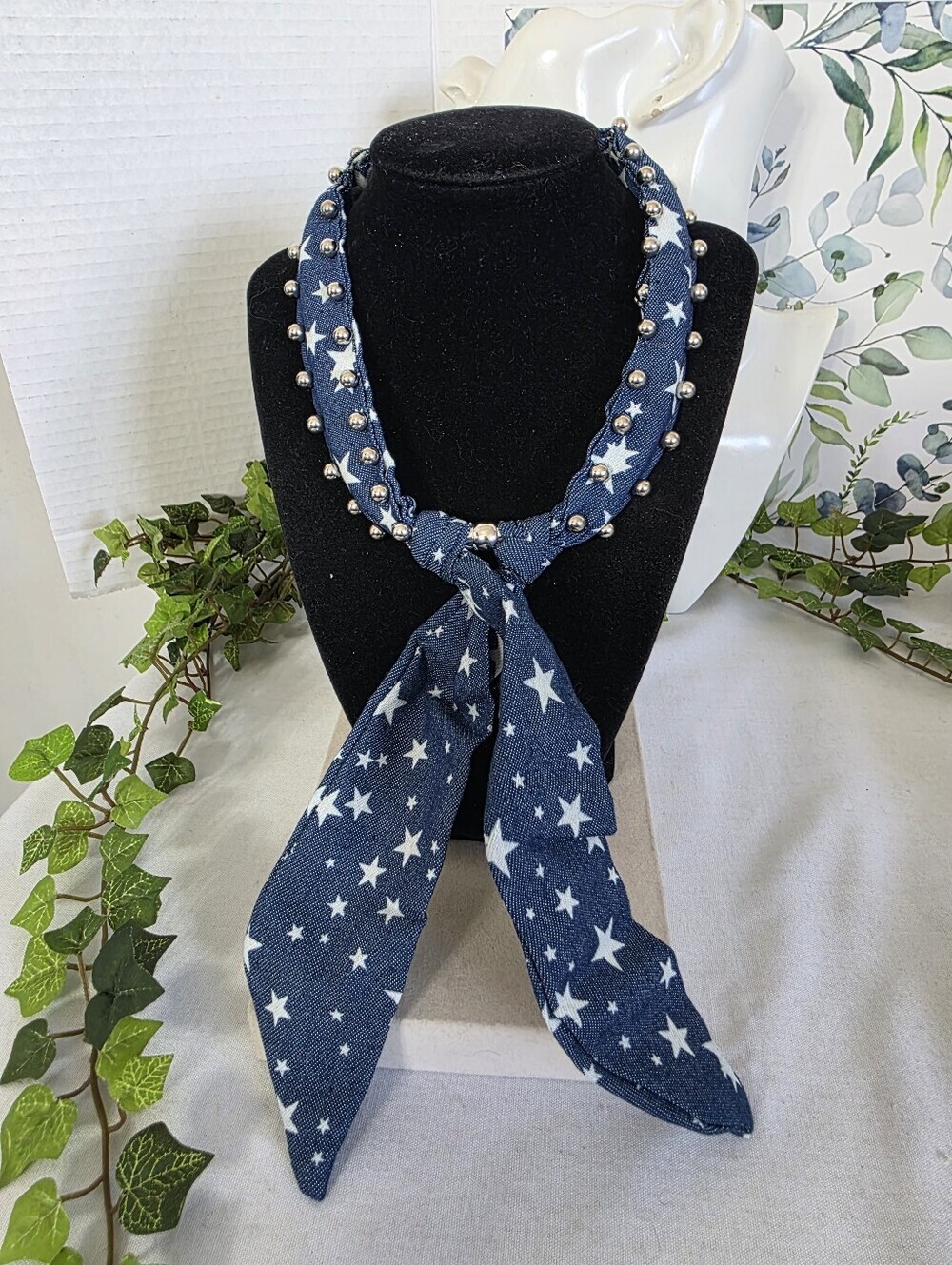 Studded Star Print Magnetic Choker Scarf – Blue Denim Style Americana